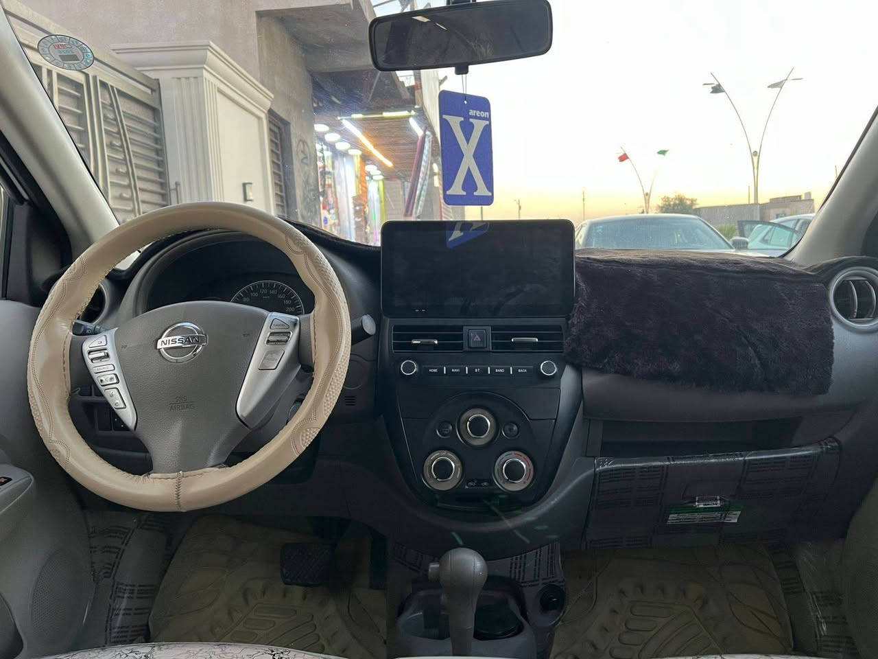سلام عليكم سني مديل 24 سعر 110 جاهزه تخم تاير جديد وكير ومحرك وحداده وتبريد كفاله مكان بصرة ***********
