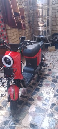 دراجه شحن للبيع جديدد تاركه بطارياته مابيهن شحن فقط السعر. 450 بيه مجا...