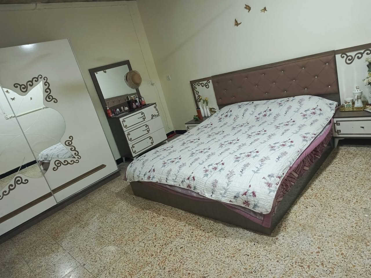 غرفة تركي نظيفة جدا مابيها كسر ولاخدش 370 وبيها مجال بسيط


**إذا كنت صاحب هذا الإعلان وتريد حذفه لأي سبب، رجاءا أرسل رسالة إلى الدعم الفني**