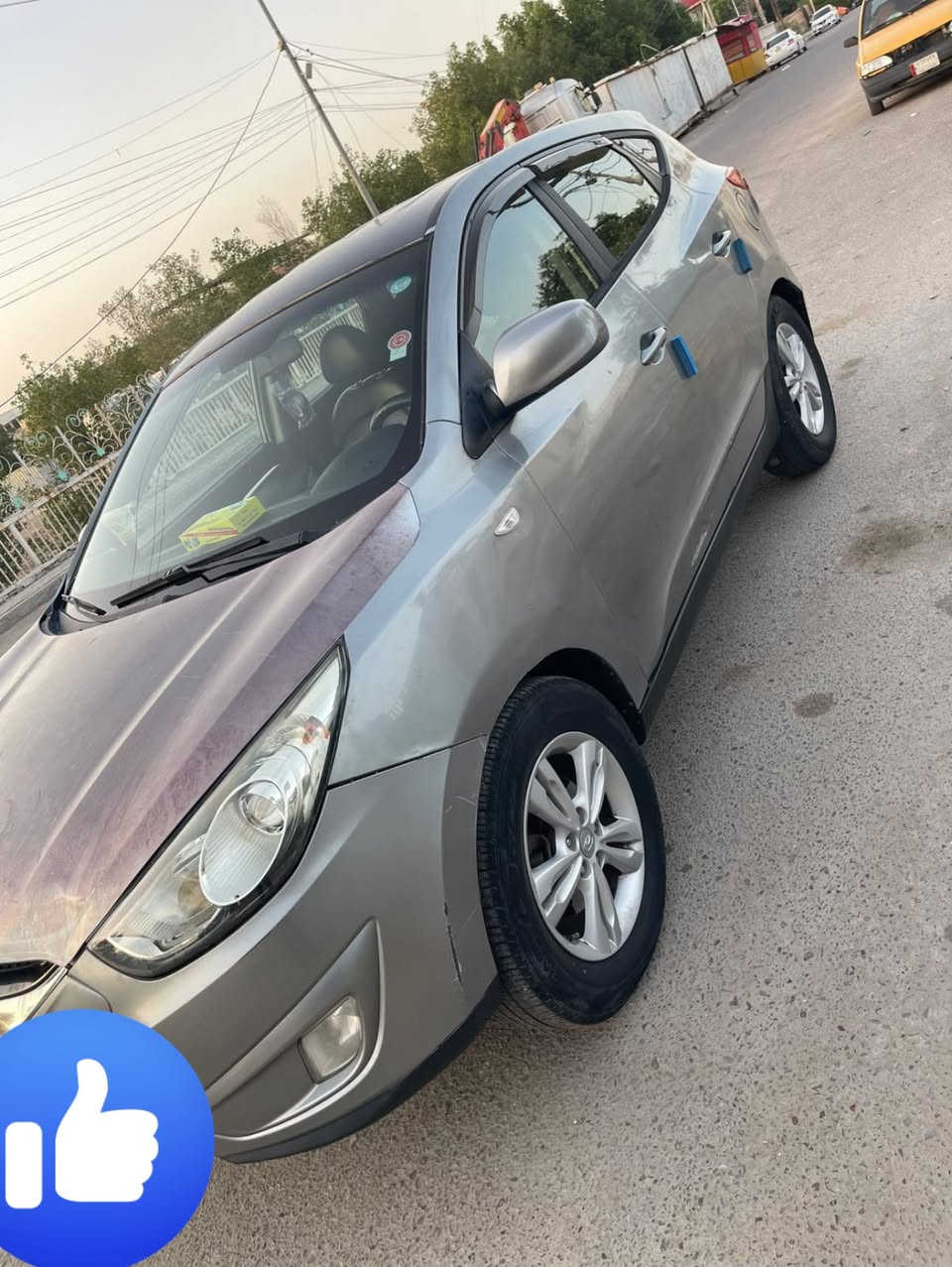 سياره ادوات هيونداي توسان  استيشن
بيه كصه جنطه
سياره بيه سنويه وارقام وتومه وبل حاسبه طلع سياره عادي 
سياره حداديه ١٠٠/١٠٠
مكينه بل كارتون تجي وشوفها 
تبريد معروف مالته ما يحتاج اسولف 
غرفت سياره نضيفه كلش كلش
سياره يرادله يعني ترتيب من خارج فقط يعني كم زلغ بسيطه
منضومه كامله زنون 
تايرات تخم كامل جديد 
السعر مناسب كلش لك 
رقم  ***********
