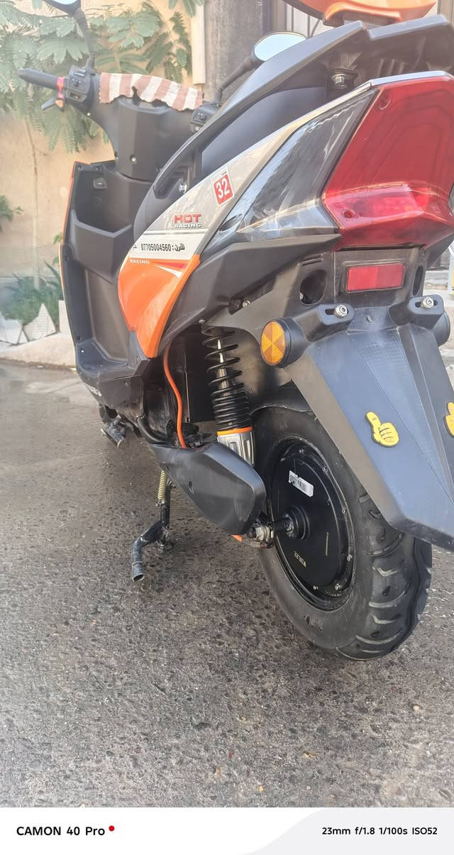 السلام عليكم دراجه شحن للبيع الدراجه نوع سكنس 
باتريات مسطره6
بصمه وسويج
شاحنه اصليه ولي 
بريكات دسك 
الدراجه كهربائيات كله شغاله 
نضام حمايه 
قفل ستيرن 
ستاند جانبي وتعليك 
الدراجه كلش نضيفه مابيه اي خلل السعر500 بيه مجال 
سعر ار9
*********** واتساب فقط
مكاني بغداد الزعفرانيه
