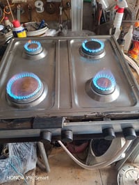 طباخ • تصليح • ٤ عيون