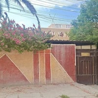 بيت للبيع  طابق واحد  مساحة ٢٠٠  بناء قديم (عكادة ) الحسينية  الخمستال...