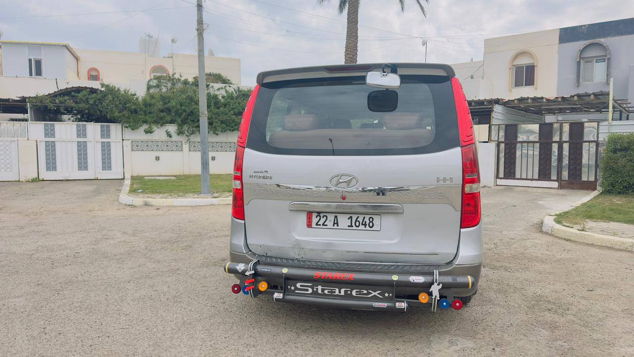 السلام عليكم ستاركس 2009 للبيع سياره كفاله عامه من كلشي عده طخة صغيره باب السلايت موضحه بالسونار والباقي كفاله كفاله محرك كير اكسل تبربد منظومة جديده تايرات صدر كله السعر 135
للتواصل *********** 
***********
