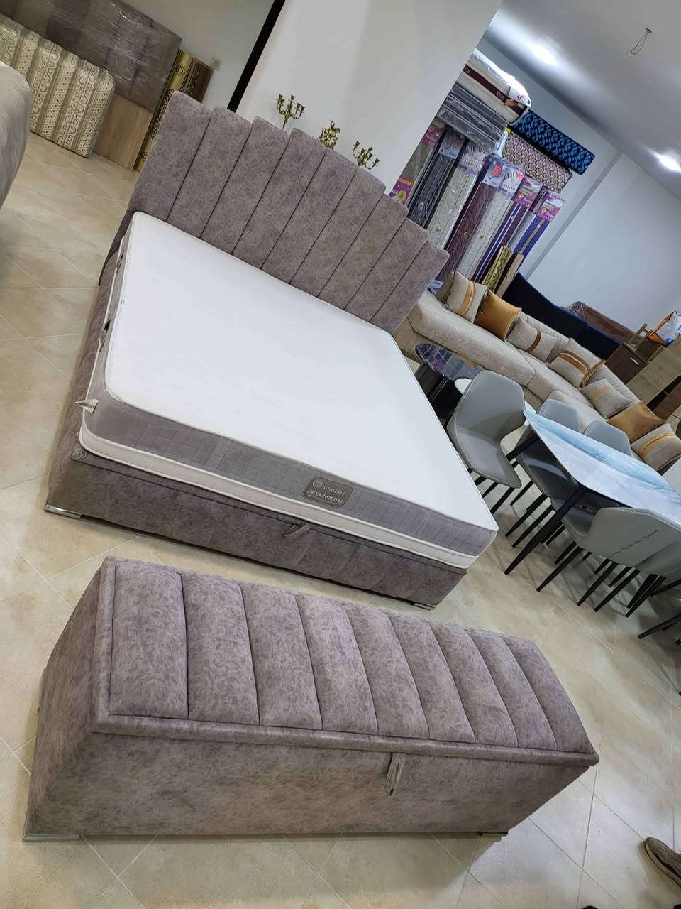 1.80/2m


**إذا كنت صاحب هذا الإعلان وتريد حذفه لأي سبب، رجاءا أرسل رسالة إلى الدعم الفني**