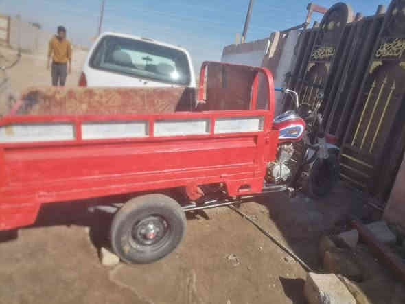 سلام عليكم ستَوته للبيع موديل ١٣ اوراق اصولي كامله ستوته حلوه ونضيفه السعر مليون وميه وبيه مجال للشراي مكان سوق الشيوخ ***********
