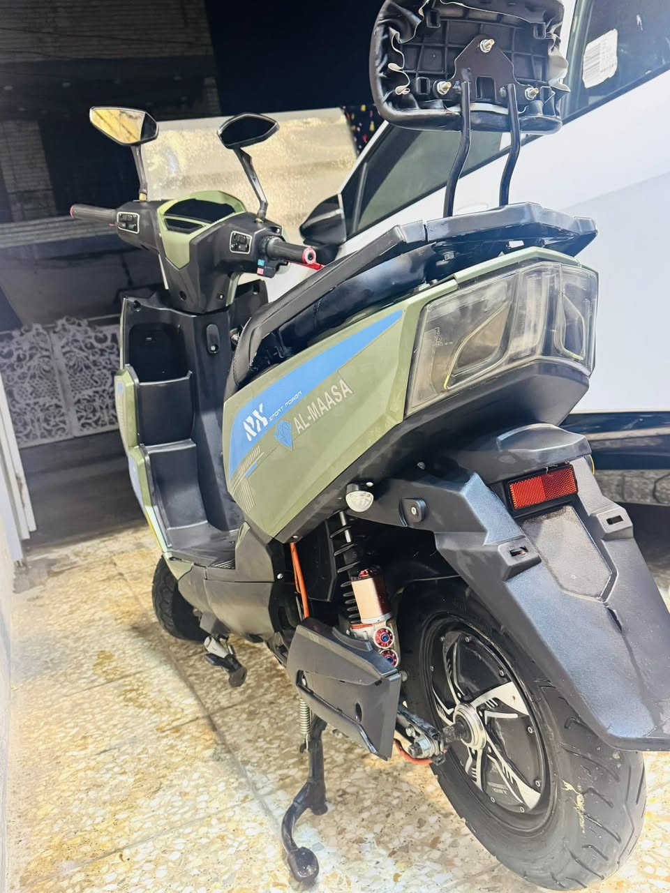 سلام عليكم دراجهـه شحن للبيع نضيفه   بيه شخوط بسيطه بطاريات خير من الله
6بطاريات 
ملف2000
أربع نمر مو 3

نضام الR

***********

بغداد الشعب
