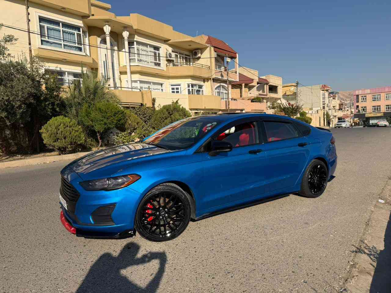 Ford fusion 2020
محرك 1.5 توربو
السيارة فول مواصفات 
تحديد سرعة 
تحديد مسار 
رادارات 
نقطة عمياء 
سلايت 
الماسحات اوتو
الفول لايت اوتو 
عليها ويل ST حجم 19
تغليف الداخل بالكامل جلد وكنتارا
تشغيل عن بعد 
بعد بيها هواي مواصفات 
السيارة ماناقصها كلشي 
باسمي  تحويل ثاني يوم  
سنوية وهزه كله جديد 

بيها نص  جاملخ خلفي بدون ايرباك وبدون دواخل
كير ومحرك بشرط 
مكان السيارة دهوك 
سعر مناسب 

***********
***********
