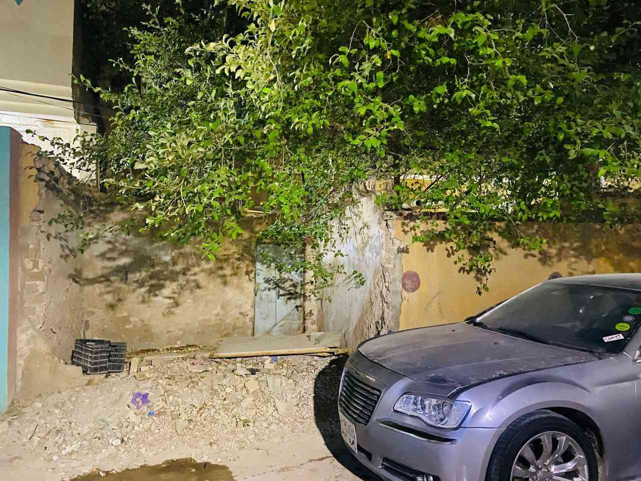 دار للبيع بناء قديم 
العنوان :كريطعه فرع الجامع 
المساحه:167متر
طابو زراعي سند 25
بيع مباشر 
السعر 70 وقابل للتفاوض 
للاستفسار :***********
                ***********
