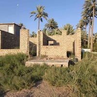 متاح هيكل بناء مساحة 180 عرض 9 نزال 20 يحتوى على غرفتين نوم وحولي وصحي...