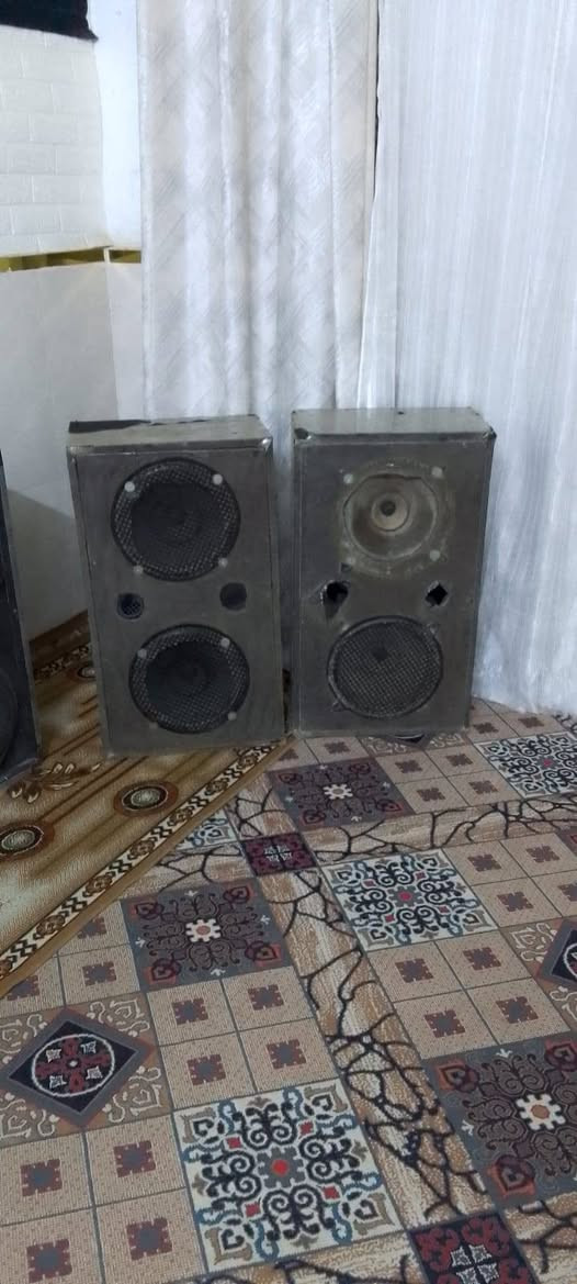 مكان العماره ميسان 
السلام عليكم سماعات لبيع رباعي و ثنائي وبوقي 

مكلف بالنشر اللي يريد يشتري اتصل على 

رقم صاحب سماعات ‏‪0771 376 4147‬‏
