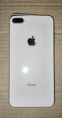 ايفون 8بلاص مبدل بطاريه وشاشه وبي ضربه بل شاصي ما مثره بشي خلاص شغال ع...