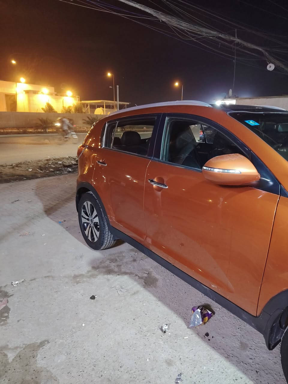 السلام عليكم.
سيارة سبورتج موديل 2013 خليجي فول 1/1
بصمه أبواب تشغيل بصمه كراسي كهرباء
نضام ترحيب فول واحد ع واحد
مكينه +كير كفاله حدايد مكفوله
بيه قطعه بارد جاملخ الأيسر كد شبر
البنيد فقط كلير.
الداخل لون برتقالي غرفته بعدها بنضافه الوكاله
تخم تاير جديد ويل نجمه السياره بغداد باسمي هزه جديد السياره مبيه كل نقص تأخذها منا ربع متصرف عليها. مكان السياره الدوره ابو دشير. رقم صاحب السياره. ***********
