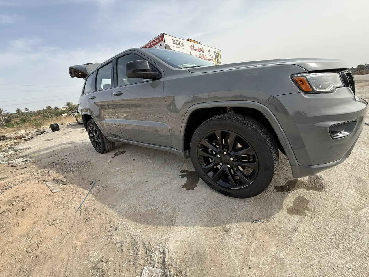 جيب شيروكي بلاك توب موديل 2022 لون مميز
‎رقم بغداد
ماشيه 40 الف كشنات كهرباء  -رادار جانبي النقطة العمياء 

حساسات خلفيه- شاشة كبيره- محرك 6 سلندر - 
كشنات جلد - توقف ذاتي  

السيارة متتبع بيها گير ومحرك وصدر مكفولات سيارة نظيفة ومناقصها شي وماشية قليل 

حادث جاملغ وبنيد بدون دواخل 

السعر 270 بيها مجال قليل

رقم الهاتف ***********@إشارة
مكان السيارة بابل
