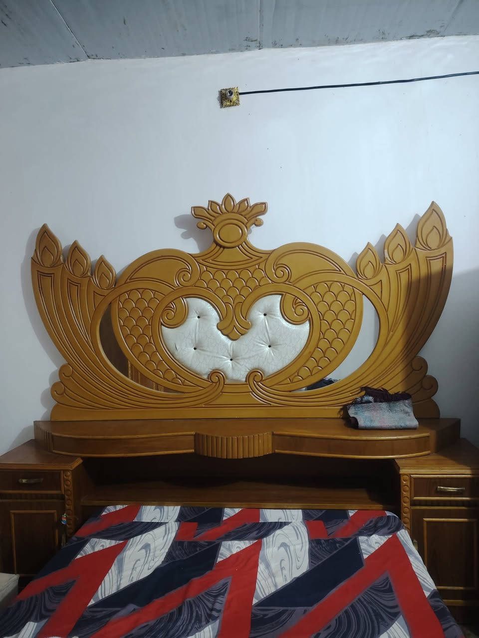 غرفه صاج للبيع ب800 وبيه مجال هاذه رقمي *********** متواجد واتساب
