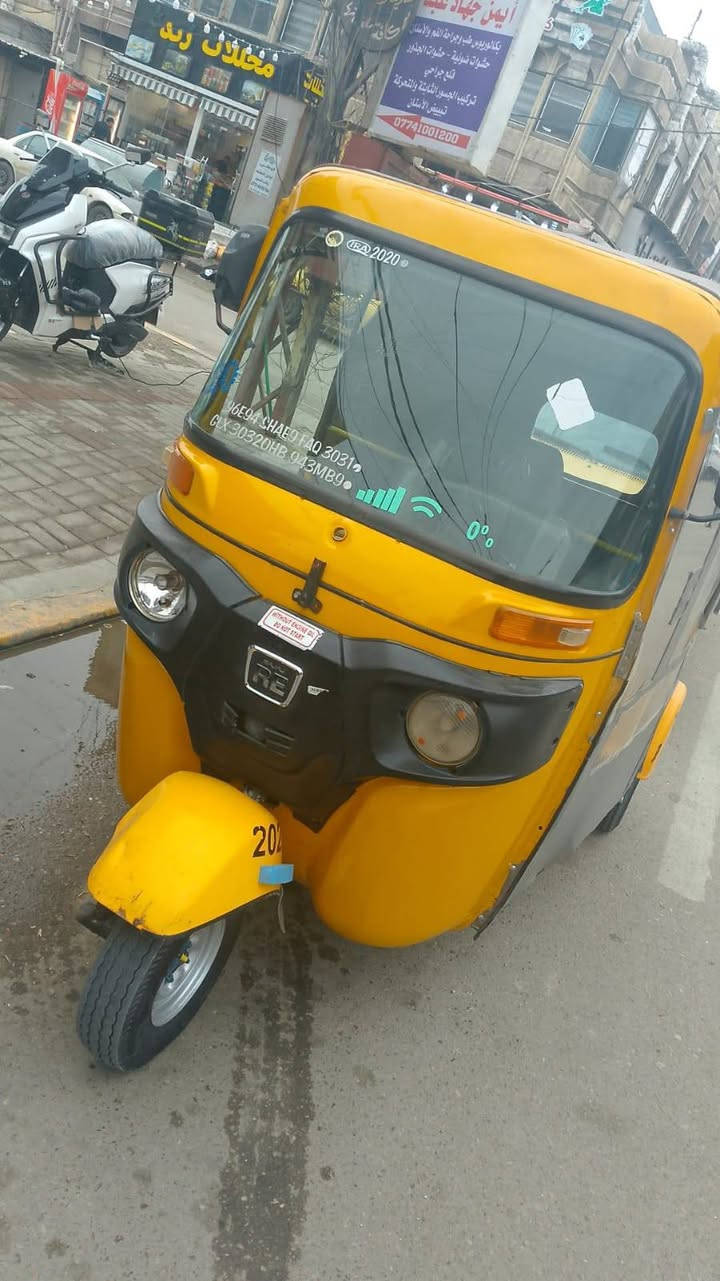 سلام عليكم تكتك البيع موديل 20شهر ال 4تكتك كاملة من كلشي كبل الشارع تخم تاير دوشمة  جديدة مكاني بغداد الدورة الرقم لتواصل ***********
