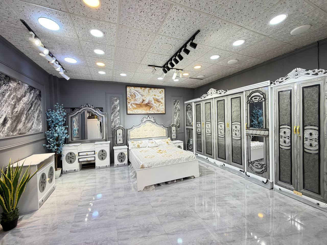 غرف صاج شغل عراقي 🇮🇶 
٧ قطع كنتور 6 ابواب
سعر الغرفة ٩٥٠ الف فقط ❤️
الخارج صاج ٤ ملم ام دي اف 
النقش سي ان سي 👉💞
والداخل صاج ٣ ملم 
١ 💥سرير قياس ١٦٠ × ٢٠٠ سم
٢ 💥ميز جانبي أيمن ٥٠ سم
٣ 💥ميز جانبي أيسر ٥٠ سم
٤ 💥زاوية بارتفاع الكنتور ٢٢٠ * ٨٠ سم
٥ 💥ميز بلازمه 
٦ 💥ميز مراية ارتفاع ٢٠٠ * ١٢٠ سم
٧ 💥كنتور ارتفاع ٢٢٠ سم عرض ٣١٥ سم
💜نقل وشد مناطق بغداد القريبة مجانا 
يوجد توصيل لجميع المحافظات
للحجز والاستفسار مراسلة الصفحة


**إذا كنت صاحب هذا الإعلان وتريد حذفه لأي سبب، رجاءا أرسل رسالة إلى الدعم الفني**