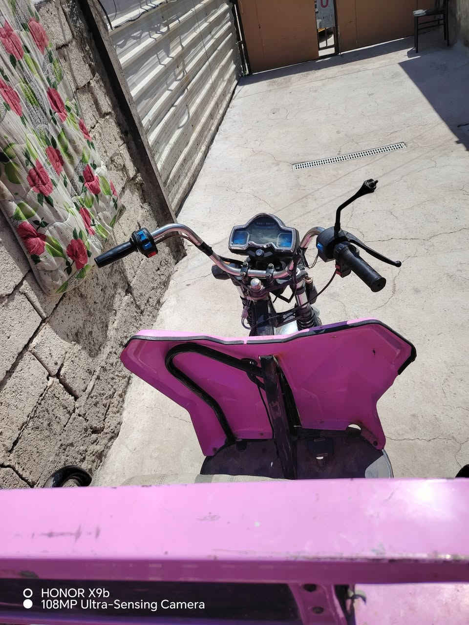 ستوته للبيع شحن جاهزه من كلشي ماطور بطاريات اكسن كامله من كلشي ٧٠٠ وبيه مجال اتصال ***********
