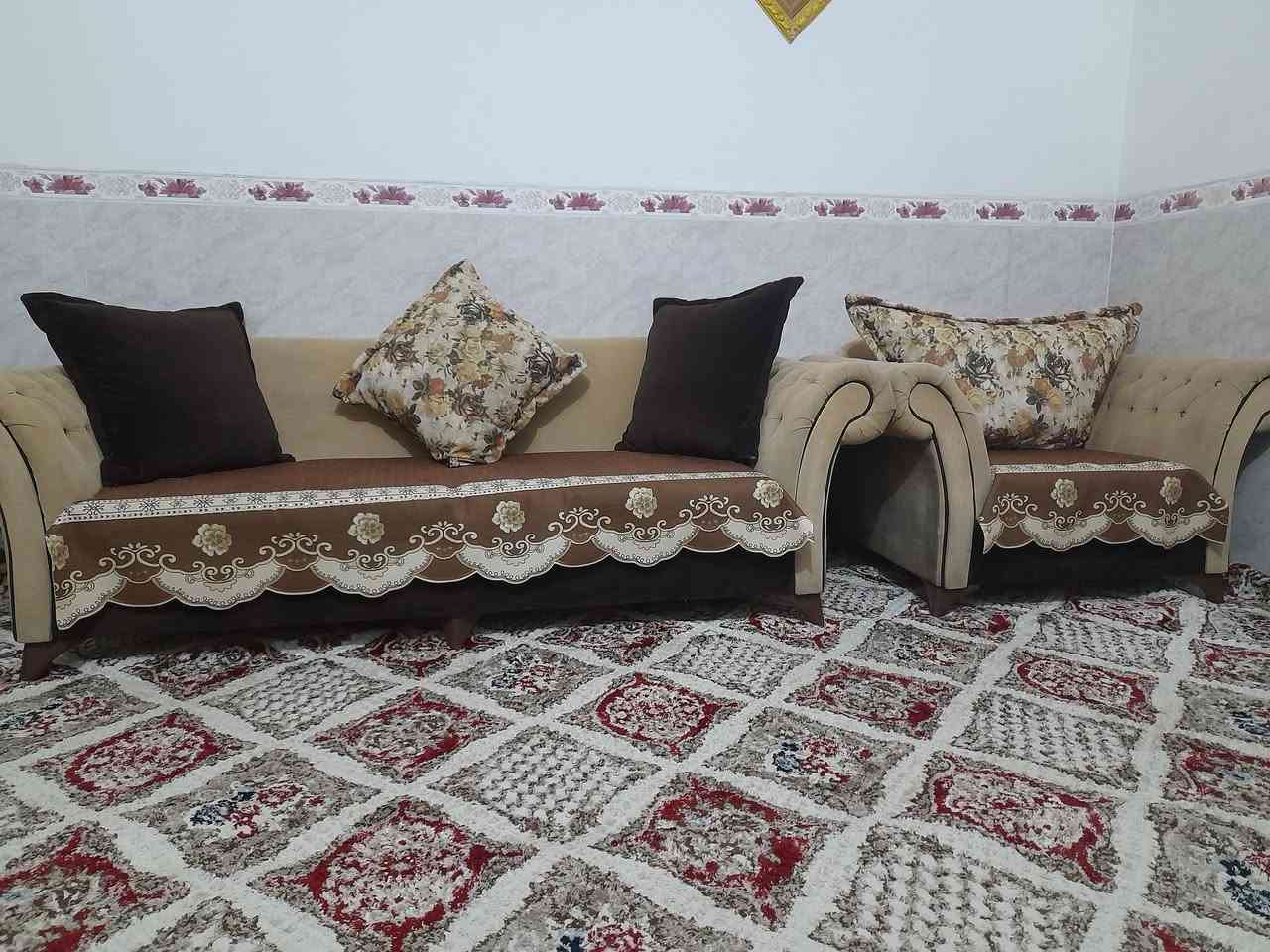 تخم قنفات للبيع عشر مقاعد جديد بدون اي ضرر
مع الكوشات و٣ طبلات زجاج 
السعر : ٢٥٠ وبي مجال 
للإستفسار:***********
