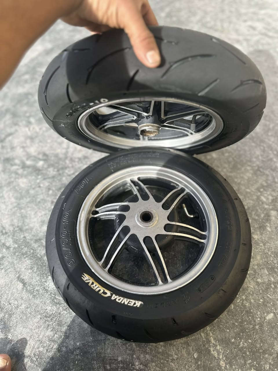 ويل نجمة اصلي بعدة كارتون لا جراد ولا صبغ هوة وتايراتة جلاتين اصلي ***********
