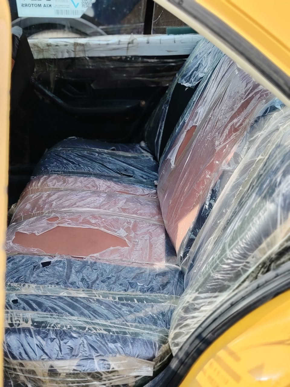 سلام عليكم بيجو اللبيع سياره نضيفه مابيه خياس تخم تاير مكينه وكير بلعقد 2012 راعيه موجود سياره حله من الصوره مكاني بصره الزبير السعر 15 وبيه مجال الستفسار ***********
