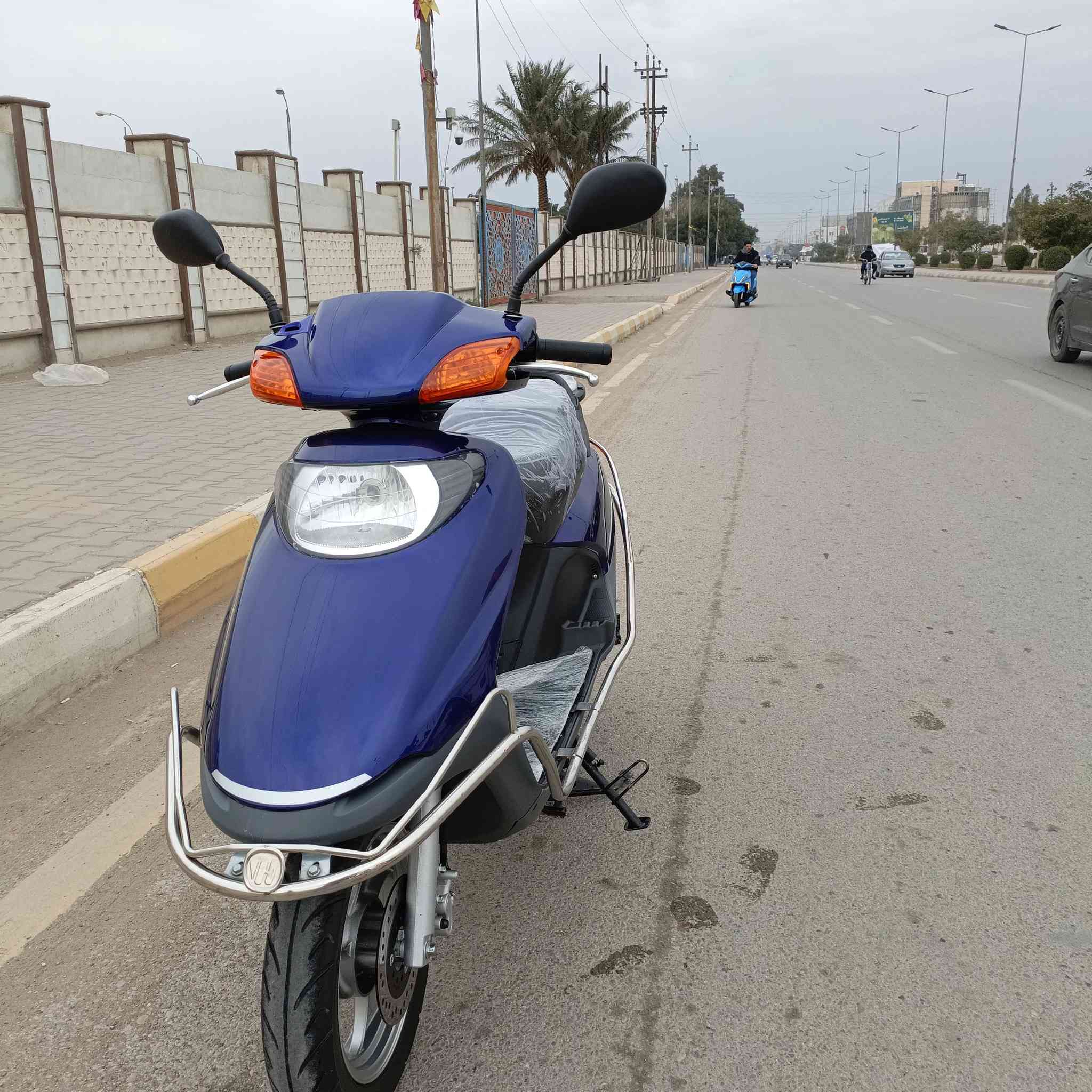 سلام عليكم للبيع سبيسي ماليزي مكفوله كفاله عامه من كل نواحي موديل 25 بعده جديده سويجين بصمتين بيه جهاز انذار تشغيل عن بعد دراجه جديده بمعنه كلمه ماشيه قليل مكاني كوت فلاحيه رقم هاتف ‏‪***********‬‏
