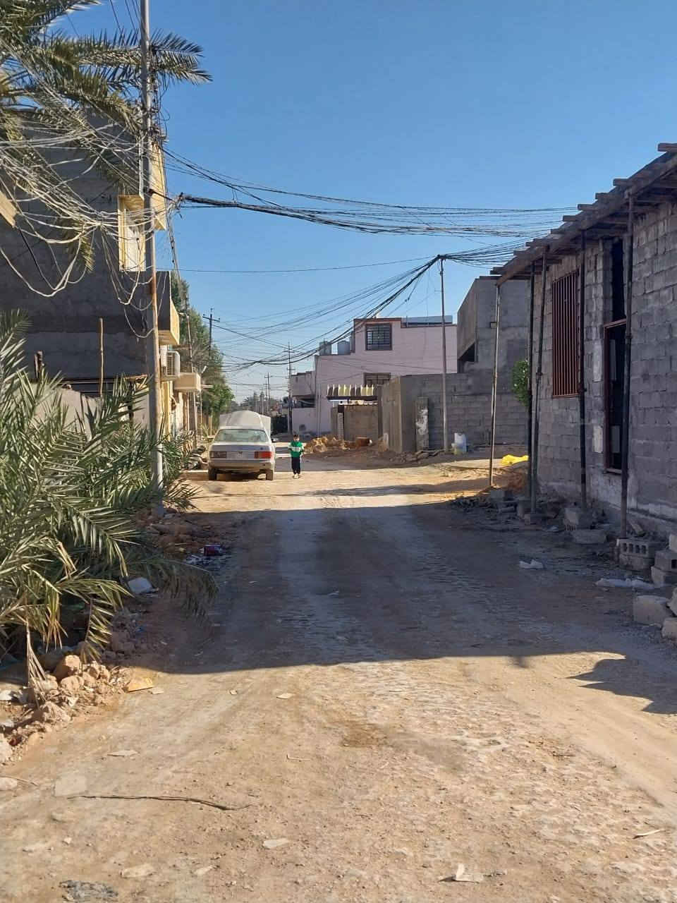 قطعة للبيع مساحة 100متر شبانات قرب الحولي عرض شارع 10 متر ماي مجاري كهرباء السعر 11 وبيه مجال قليل لاتصال ***********
