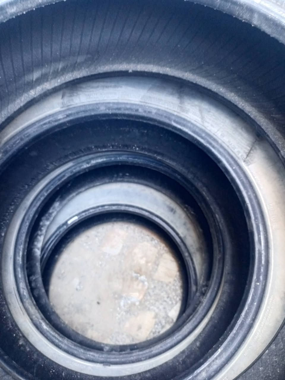 السلام عليكم
عندي تخم تايرات 17 على 65 / 235 نضيفات كلش بدون ركعة بدون فتيلة اربعتهن السعر 100 اليريدهن يتصل وبي خير ويدلل مكاني النجف ***********
