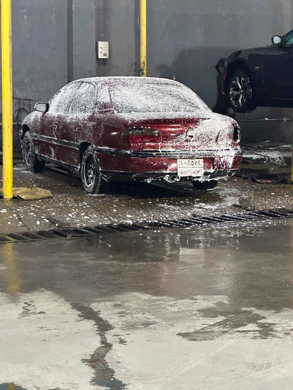 السلام عليكم اوبل بزون موديل ١٩٩٦ رقم اربيل شرط التحويل مكينه ٢٠٠٠مفتوح كير عادي تخم تاير خمسه ويل كب باتري جديد صدر امامي جديد خلفي وسط داخل نضيف كهربايات كله شغاله مكان السياره بغداد الكاضمية السعر ٤٥ وبيها مجال ***********
