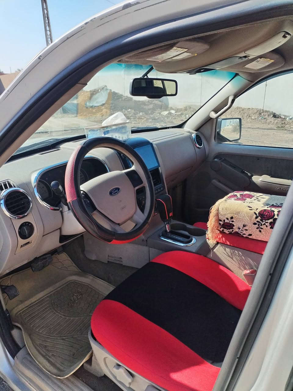 سلام عليكم البيع مراوس  فورت اكسبلور موديل 2007 رقم كركوك الماني بسمي محرك وكير قبل سبوع شديتن مال كصه تخم تار صدر جديد سياره جهازه 
مكان سياره بيجي 
رقم الهاتف ***********
رقم  الهاتف ***********
