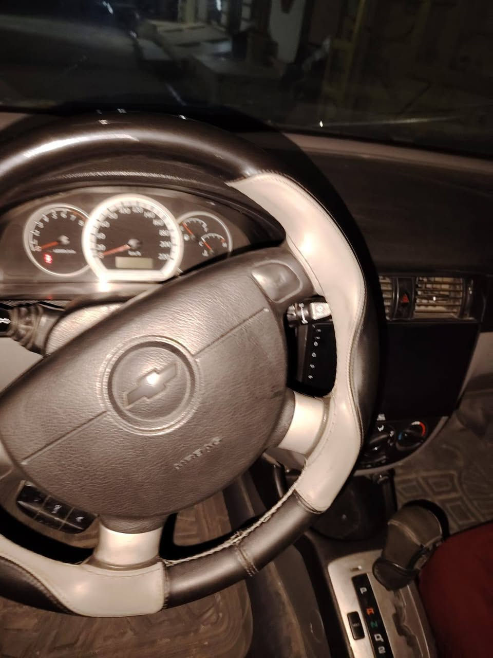 اوبترا موديل 2007 كير ومحرك شرط سيارة نظيفة 
صفحة اليمين مصبوغة جمالية فقط بدون معجون 70 وبيها مجال 
***********
*********** موصل, نينوى
