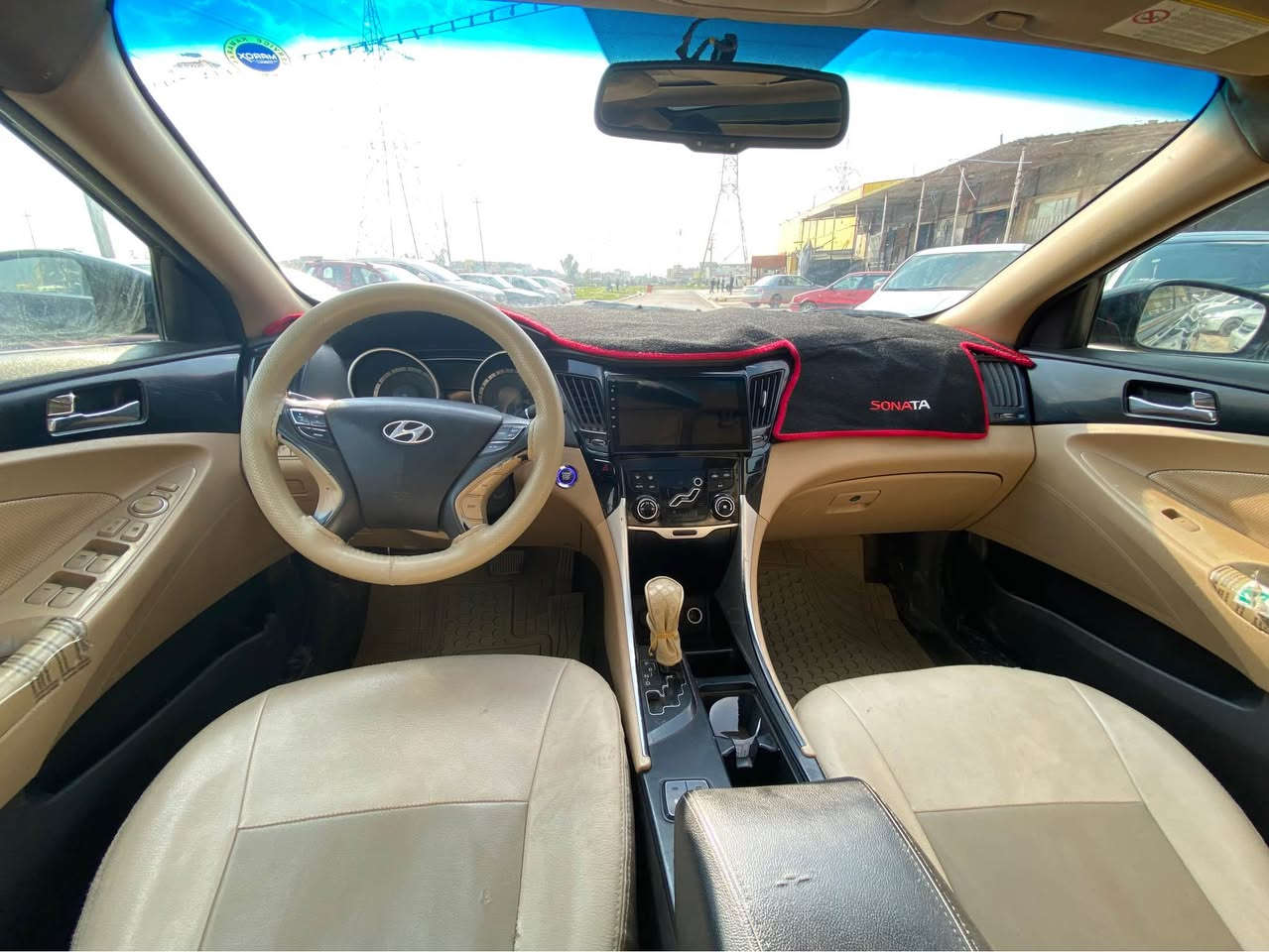 سوناتا موديل ٢٠١٠،گير توماتيك و پانوراما 
٢پارجه بوياغ بى ليدران،مكينه ٢.٤دوش
فوول مواصفات پانوراما،بصمه،له هةوليرم 
نرخ:٩٢$مجاليكى كةم//ژ.م:*********** أربيل, العراق
