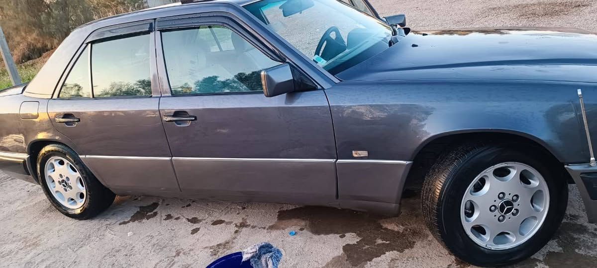 سلام عليكم مارسيدس بيبي 94 اصل مكفوله ضربه واخياس مصبوغه الجماليه رقم سليمانيه دوالي سنويه 30 مكينه وكير 3000 تبريد تدفه كلهه شغاله مابيهه نقص برغي جام كهربائي AbSش شغال اريل كهربائي أمامي خلفي سنتر لك شغال كلهه على الابلاد مكاني ديالى حمرين سعره 65 وبيهه مجال ***********
