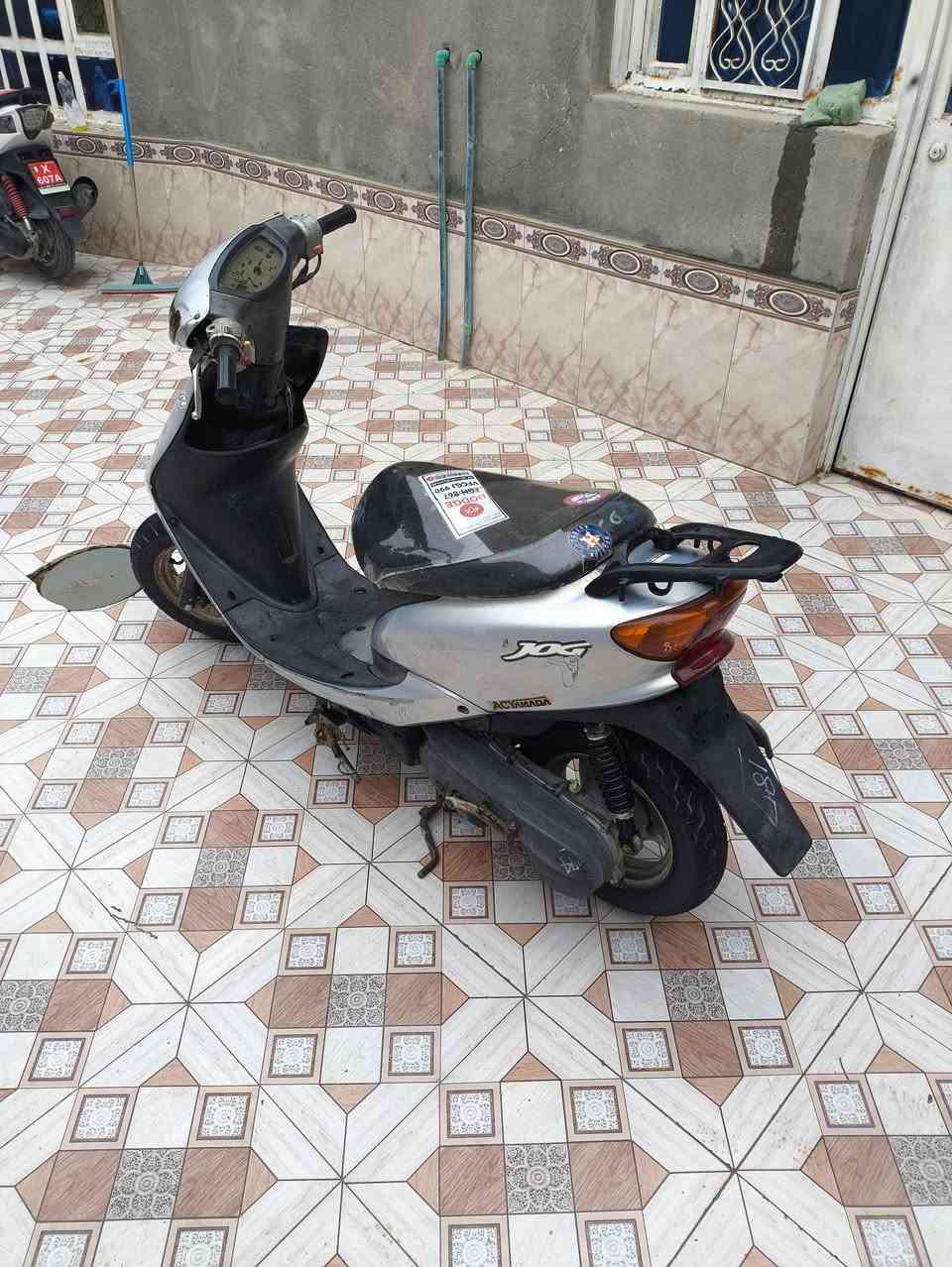 سلام عليكم عصفوري للبيع حاويه بعدهي علئ وضع البلاد برغي مامفتوح بيه
سلف هندر لايت  اشاير هورن كهربائية كله شغاله مكينه خرسه
دبلات خلفي وامامي بريك خلفي وامامي  قفل صندوق قفل سكان قفل اكسل كله شغال دراجه جديده مال جناي  الشراي يتصل وبخدمته
المكان البصره قضاء المدينه
الاستفسار ***********
