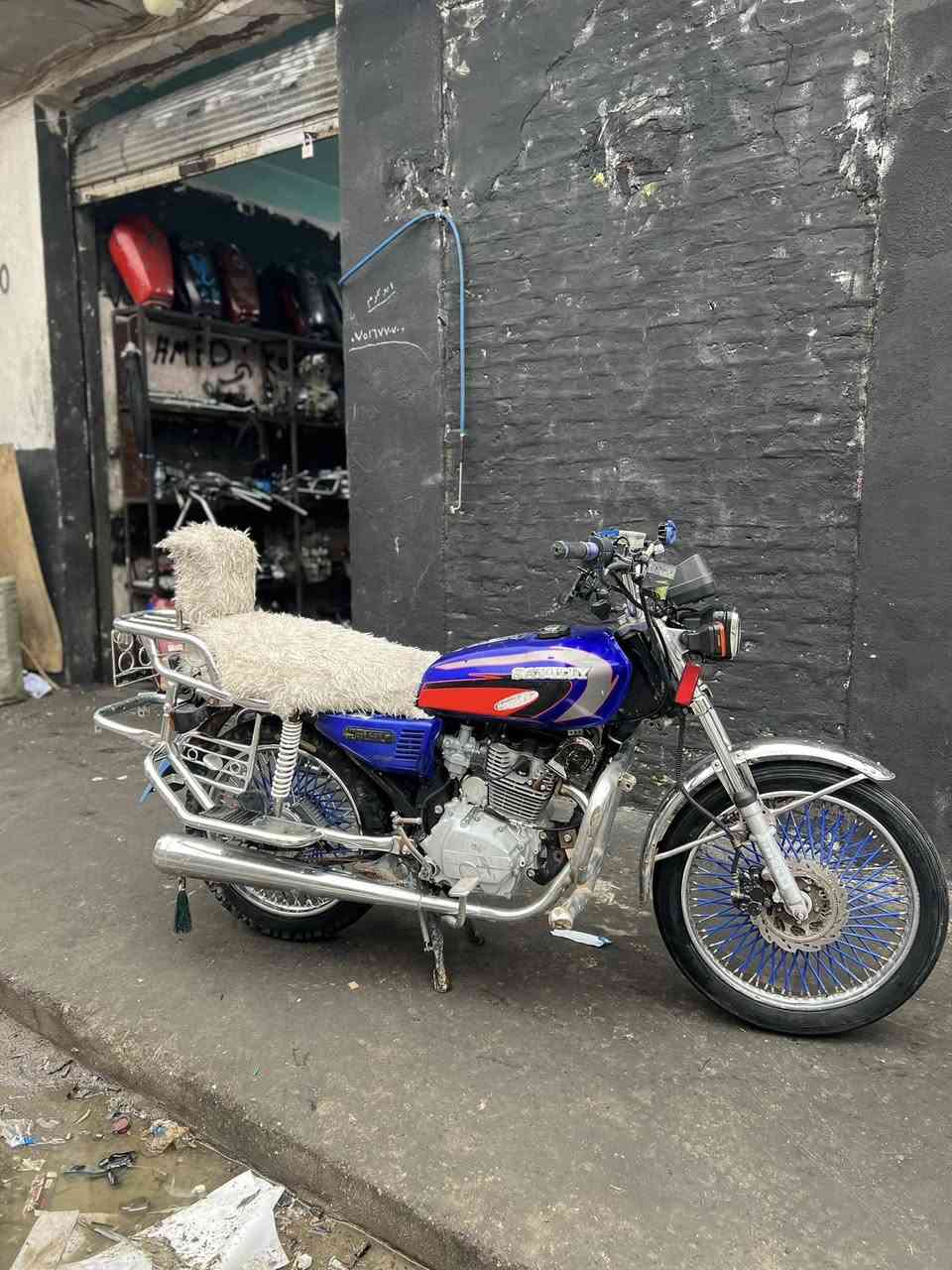 مطور سافين موديل 2019 
مطور رخيص للشغل كلشي شغال 
محرك صوتها نحله 
معو منفيس 
سعرو فقط 305 الف 
للتواصل ***********
