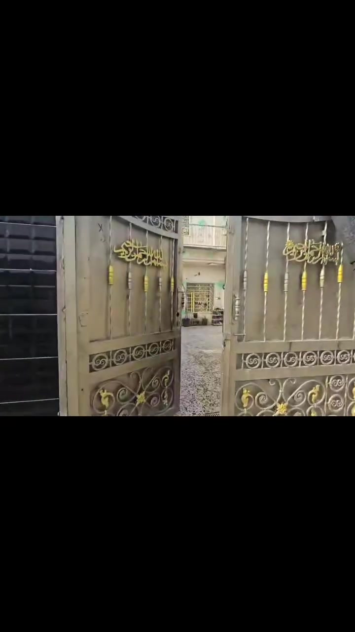 سلام عليكم لبيع دار لبيع حي العسكري قطاع13 قرب سوق العابد مساحه 136 سعر 120 وبي مجال الاستفسار رقم ***********
