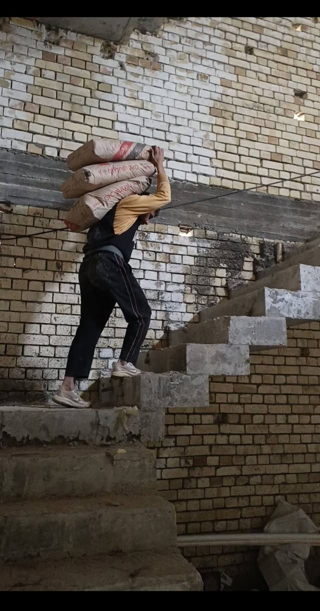 سلام عليكم كادر ابو علي لتصعيد كافة مواد البناء على ظهر مكانه بغداد اتصل وبخدمتك ***********
