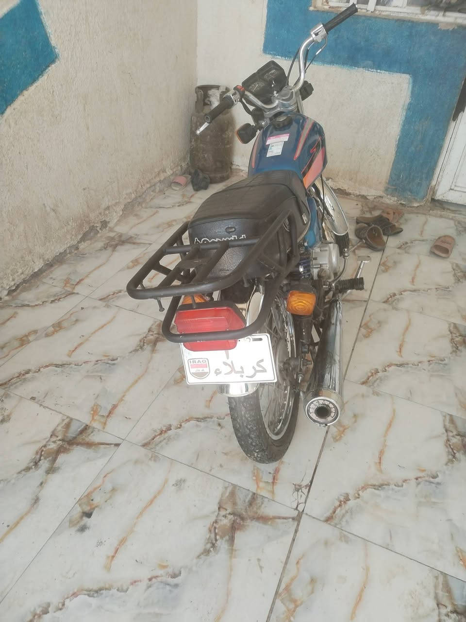 سلام عليكم دراجه ارشه أربعه كير موديل 14 وتعمير 22  دراجه شرط  شلعه ونعومه  ومعدل مكاني كربلاء الحر *********** أوراق اصولي السعر ٤٥٠ وبيه مجال حك جيه
