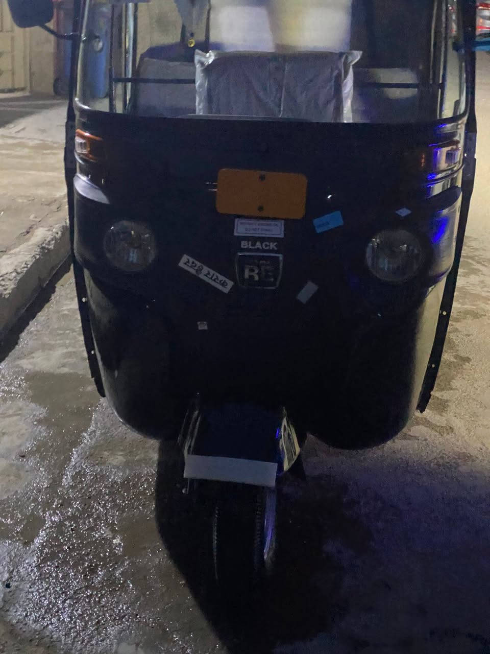 السلام عليكم تكتك 22اوراق كاملة مكاني بغداد سعر6800وبيه مجال بسيط رقمي ***********
