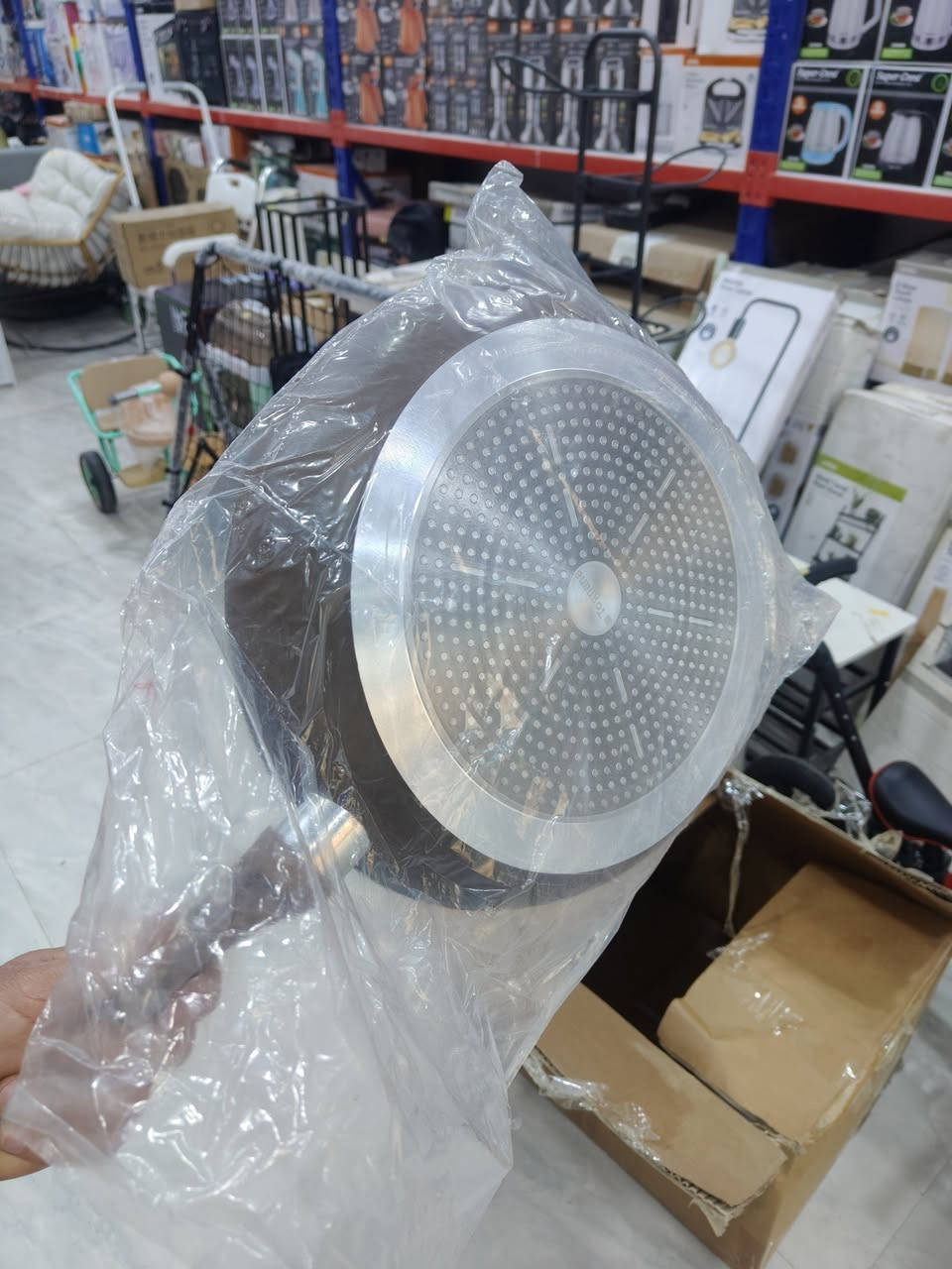 اللهم صل على محمد وال محمد 🤲 🤲 🤲  
السلام عليكم متابعينا الافاضل ورحمة الله تعالى ✋✋ 
تم وصول بضاعه منزلية ادوات مطبخ نوع طاوات زيتيه ليزرية اصليه ✅✅✅✅✅
جميع الانواع والقياسات متوفره ✌️✌️✌️✌️✌️
 والاسعار مناسبة جدآ 💲💲💲💲💲💲
يوجد خدمة توصيل لجميع المحافظات 🚛🚛🚛🚛🚛
العنوان ذي قار سوق الشيوخ شارع دكتور عمار قرب اسواق الكفيل ومقابل مطعم المدينة الفرع الثاني 🍗🍗🍗🍗
رقم الاعتماد واتساب *********** 📞📞📞📞
مجمع البيت الالماني في سوق الشيوخ 🇩🇪🇩🇪🇩🇪
