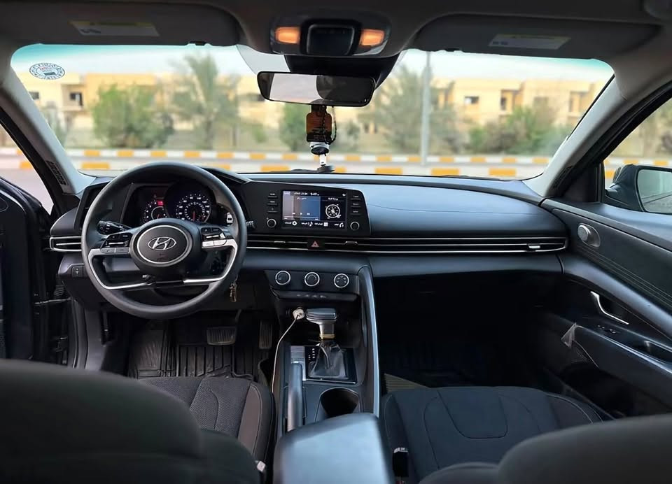 النتـرا موديل 2021 وارد امريــگي لــون نفـطــي بيها بس چاملغ امامي وگلها ليـبل واحـد وباقي التفاصيل على الخاص والسعر گلش حلو  123$ واتساب ‭***********‬
