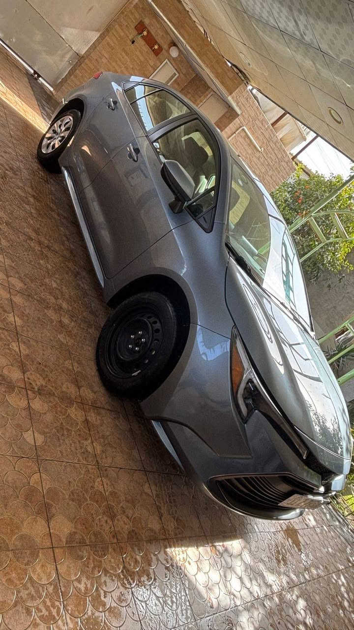 السلام عليكم للبيع كورلا 2024Le هايبرد وارد امريكي رقم بغداد ايرباك دركة وبردة ماشية 26 الف صور الضرر موجودة بالمنشور بيها تبديل جاملغ امامي ايمن وبنيد اصلي نفس اللون السعر 157 وبيها مجال مكان السيارة بغداد ابو غريب ***********
