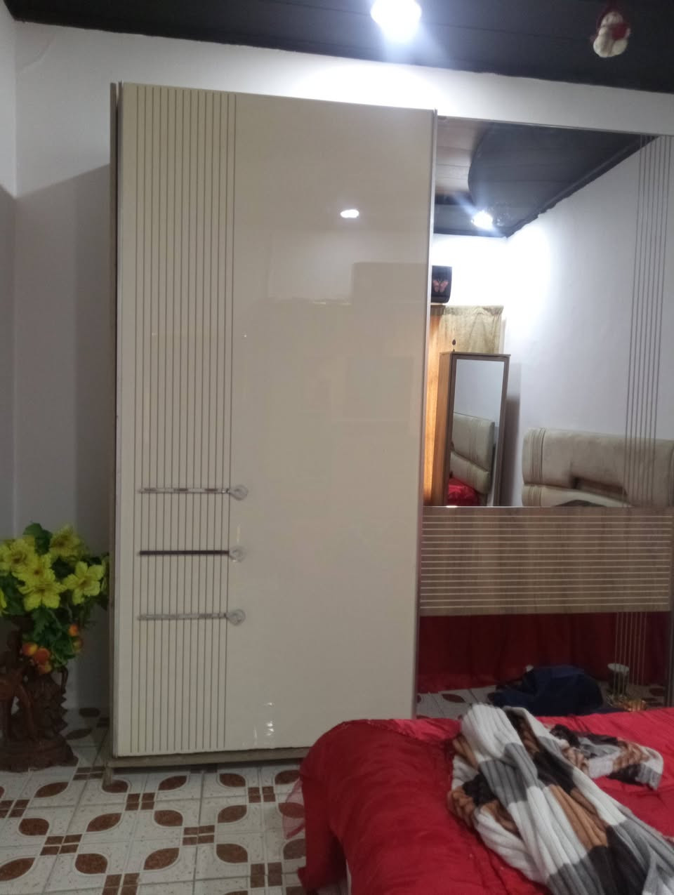 بالنجف 450 وبيها مجال.***********
