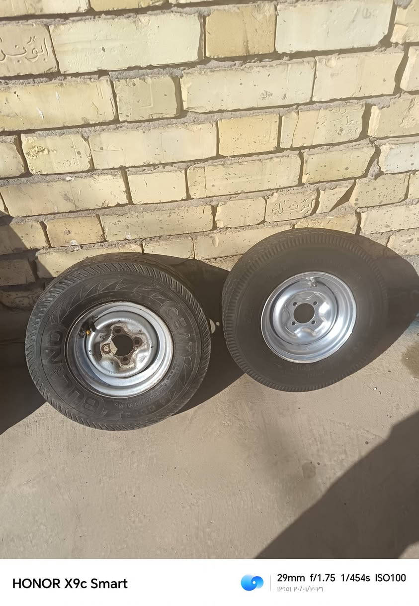 مسجل شغال نضيف تايارات مستعمل قليل سعر 70 الف مكان جسر ديالى القديم  وهاذة رقمي  5***********
