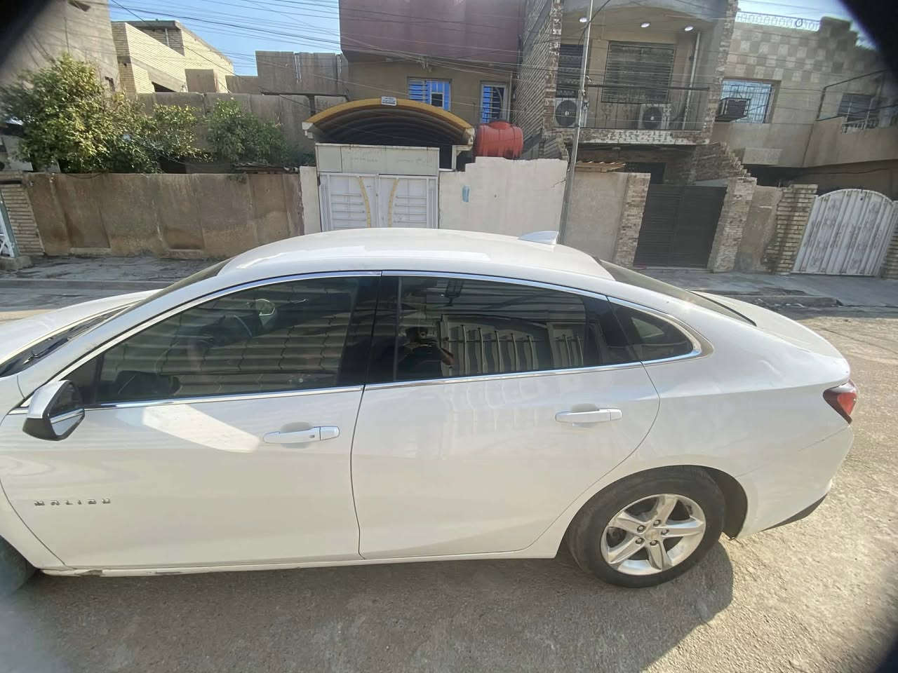 ماليبو 2022  LT
السياره وارد امريكي وحادثها بس قطعتين

مواصفاتها :

1-تدفئه تبريد 

2-كشنات شامواه مغلفه جلد

3-تدفئه مقاعد

4-لدات 

4: حساس لدات 

5-جنطه كهرباء 

6-تشغيل عن بعد

7-بصمه

9-كامره خلفيه

10- شاشه تدعم نظام كاربلاي 

11- رادارات

12- بانزين 

13- تبريد خلفي 

14- حجم المحرك 1.5T

15- منافذ شواحن 

16- قفل جنطه وجكمجه

17-الأبواب ذكيه

18- تحكمات كشنات

معروفه مواصفات ل LT

السياره 4 سلندر توين تيربو 

السياره نظيفه وحلوه ورزنه 

 السعر على الرقم ***********
