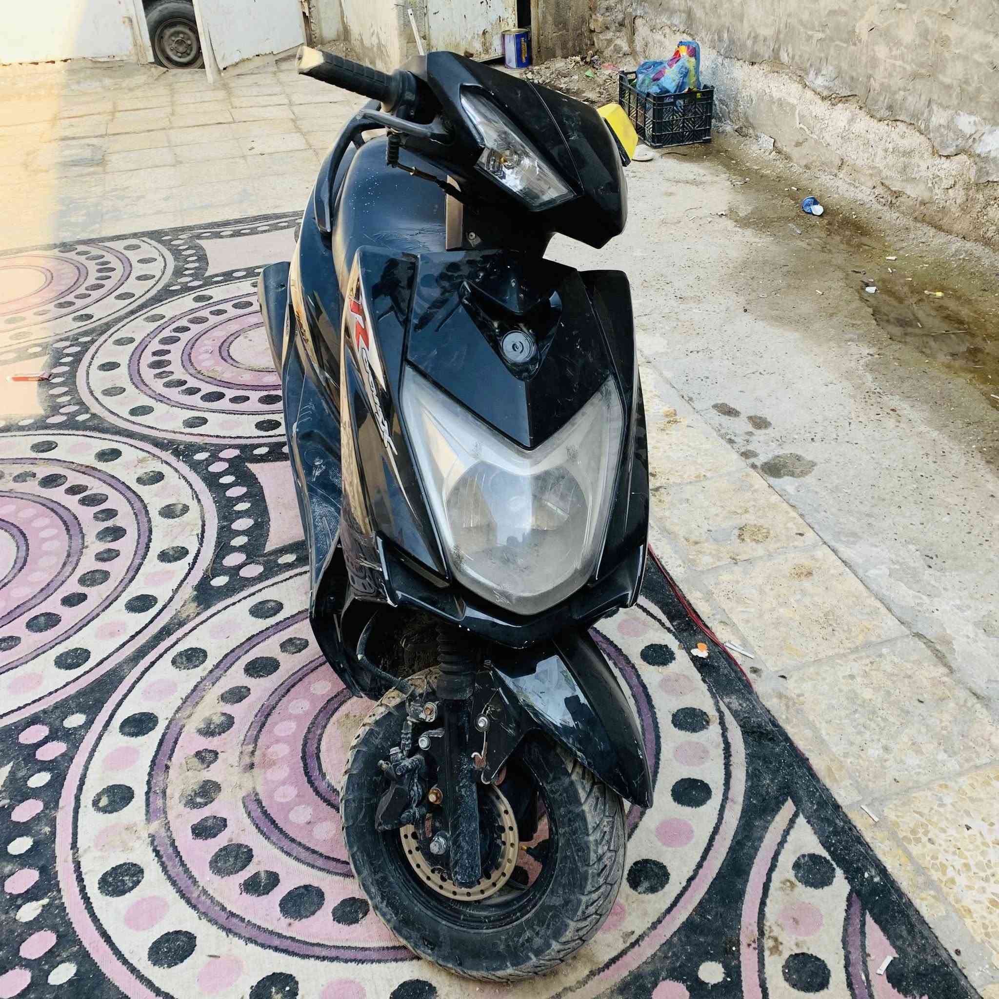 سلام عليكم المايشتري لايدخل خاص ويواعد ومايجي فدوه سكنز محرك ياباني مامفتوح نقصها ربط اشاير والعداد وتبديل كابريته وبلك  مال ناريه وشخاطه مال سلف تاخذها من باب البيت سعرها ٢٦٠ وبيها مجال الكفرات كدام عينك بصور الدراجه فحل مكاني حله بكرلي


**إذا كنت صاحب هذا الإعلان وتريد حذفه لأي سبب، رجاءا أرسل رسالة إلى الدعم الفني**