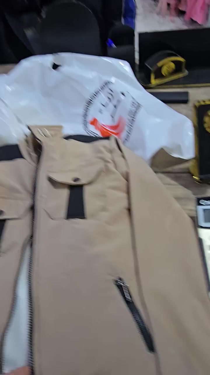 من أزياء المطر  ومن قسم العرووض مستمرين بالفخامة
            حظك بالربح معنا اكيد حلو وما بخيب⚘️⚘️

     مستمرين بجميع العروض الولادي والبناتي والنسائي
    
    العنوان الدانا شارع المولات رويال مول الدانا Royal Mall 
             ازياء المطر قسم العروووض لديكم لا خوف عليكم😁


**إذا كنت صاحب هذا الإعلان وتريد حذفه لأي سبب، رجاءا أرسل رسالة إلى الدعم الفني**