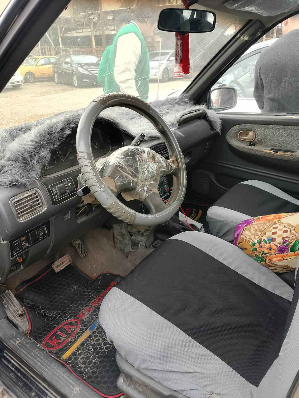 السلام عليكم كيه سبورتج موديل 95جاهزه كير محرك حداديه تبريد كله جديد رقم بغداد سياره ماال جناي محرك  200 مسكر بلادي اوتو مااتيك السعر 30 وبيها مجال قليل مكاني بابل رقم الهاتف ***********
