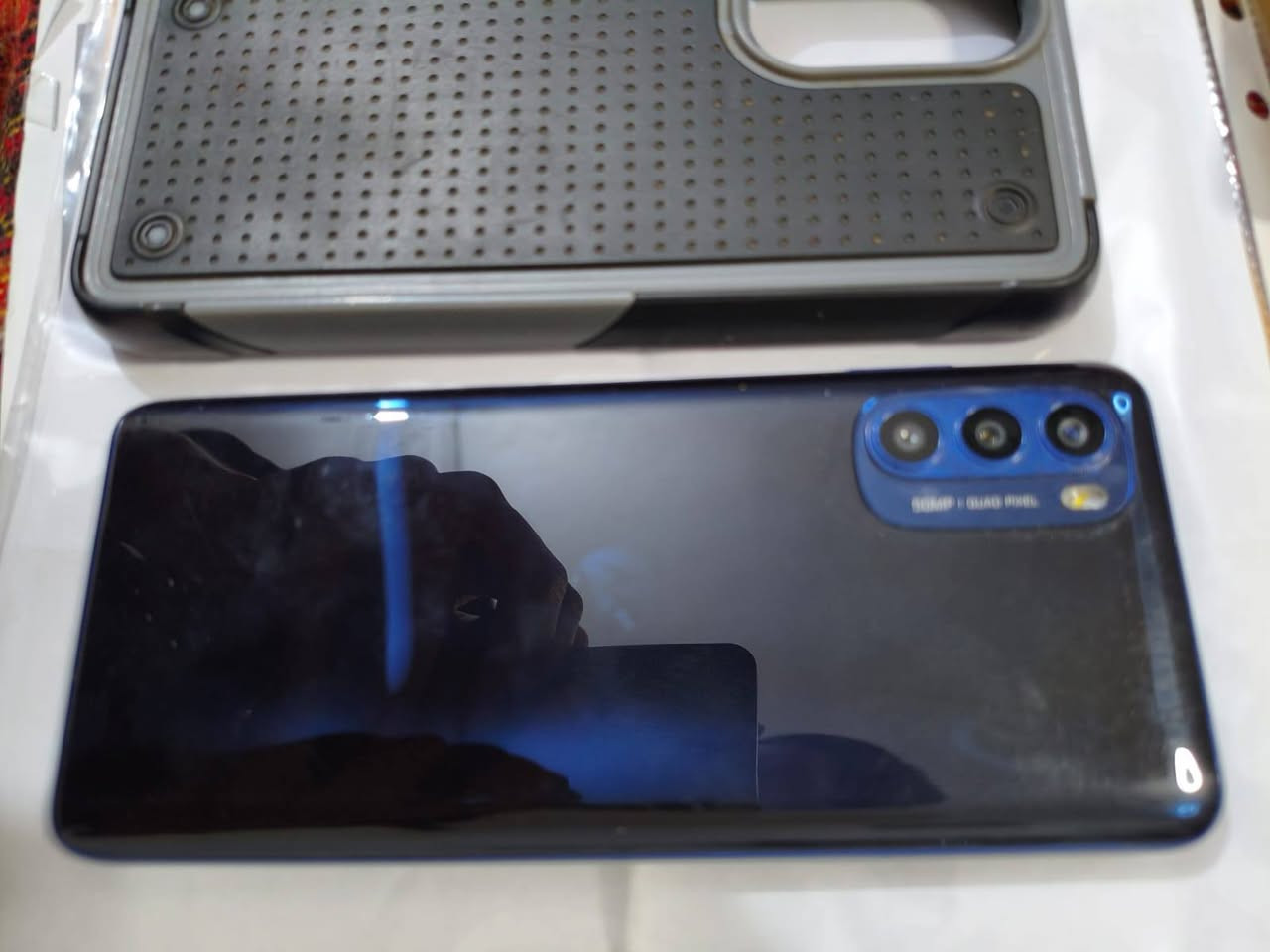 سلام عليكم للبيع السعر 130 وبي مجال 
موتورلاmoto g stylus (2022)
ذاكره 128
سيم كارت 2
قلم شغال موجود
كله شغال مامبدل اي قطعه
جهاز نظيف 
النجف الكوفه


**إذا كنت صاحب هذا الإعلان وتريد حذفه لأي سبب، رجاءا أرسل رسالة إلى الدعم الفني**