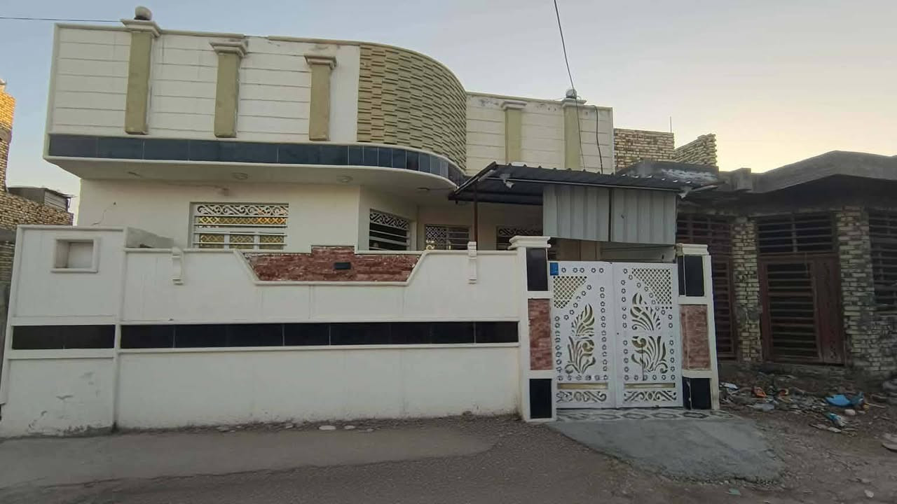 السلام عليكم 
بيت للبيع المساحة 150 متر طابو زراعي 
قرب شارع 100 وأيضا اله طريق فرع مول أهل الخير 
يحتوي على غرفتين نوم 
بناء حديث 
السعر 90 قابل للتفاوض 
للاستفسار اكثر مراسلة الصفحة


**إذا كنت صاحب هذا الإعلان وتريد حذفه لأي سبب، رجاءا أرسل رسالة إلى الدعم الفني**